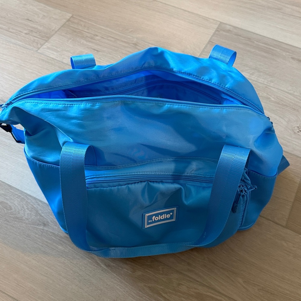 The Foldie Travel Bag in Azure Blue color - Picture 13 of 14